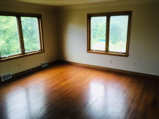 1250 Jessamine Ave - Photo 2 of 9