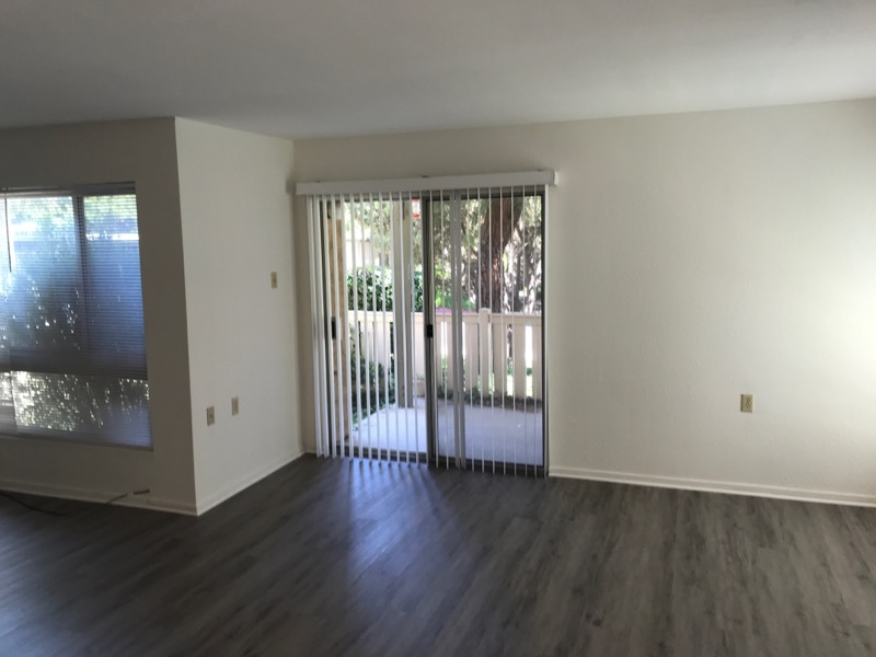 286 Oak Leaf Dr #16 - Photo 2 of 7