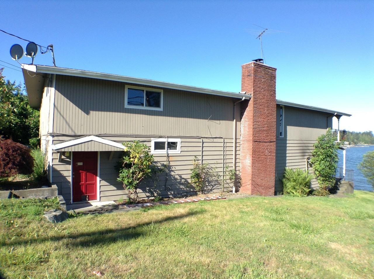 6110 Mission Ave - Photo 2 of 28