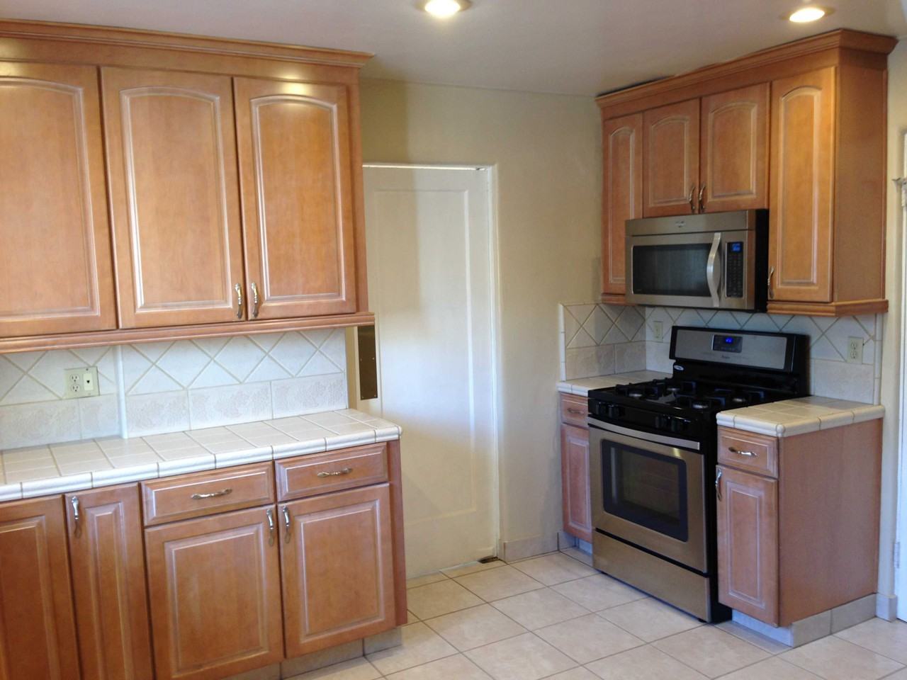 3217 Quimby Rd - Photo 3 of 24