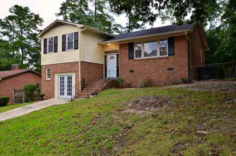 4014 Pine Cone Dr - Photo 3 of 28