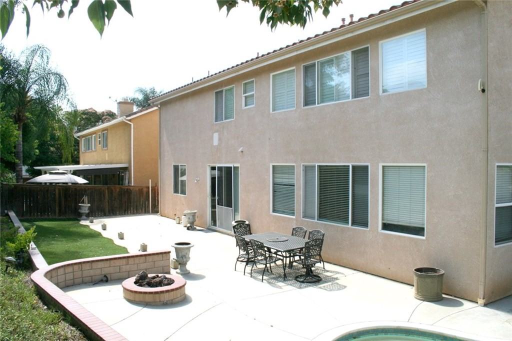 9061 Evonvale Dr - Photo 2 of 39