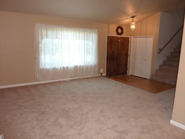 1206 Sleepy Hollow Way - Photo 2 of 15