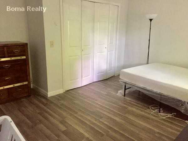 214R Pearl St. - Photo 2 of 6