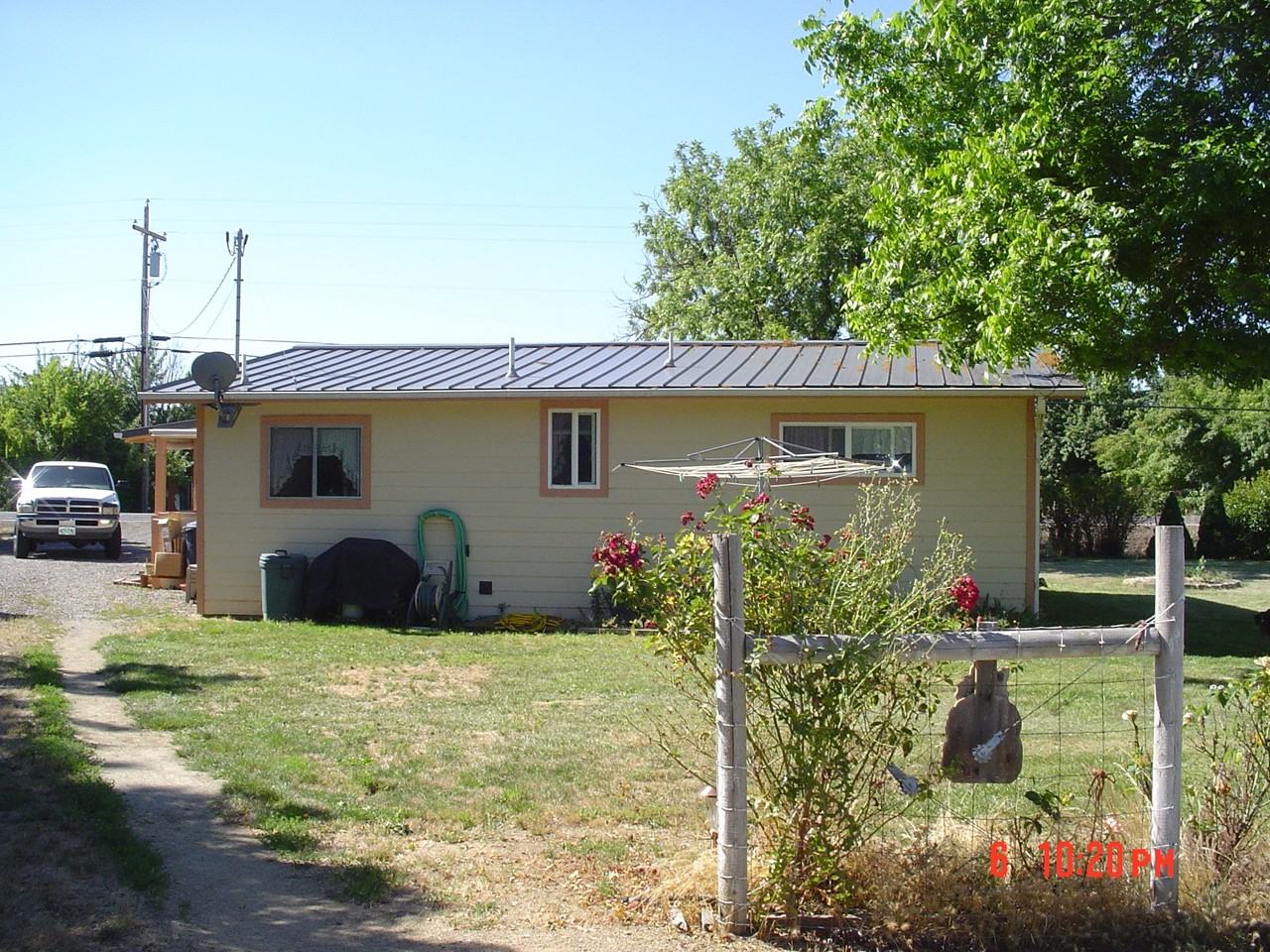 4176 Dodge Rd - Photo 2 of 9