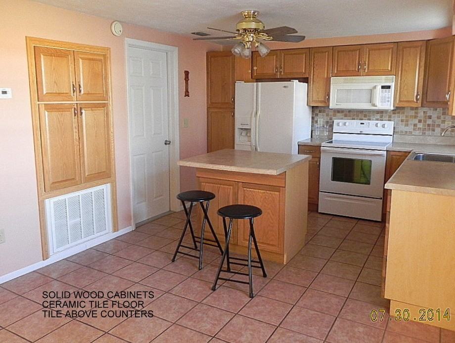 2216 Tahitian Dr - Photo 2 of 20