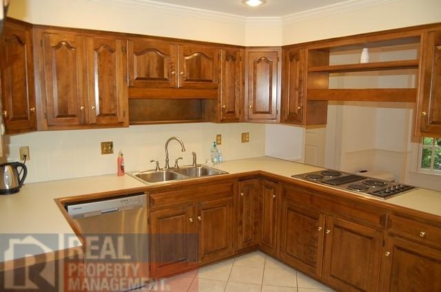 909 Shadowmere Ct - Photo 3 of 26