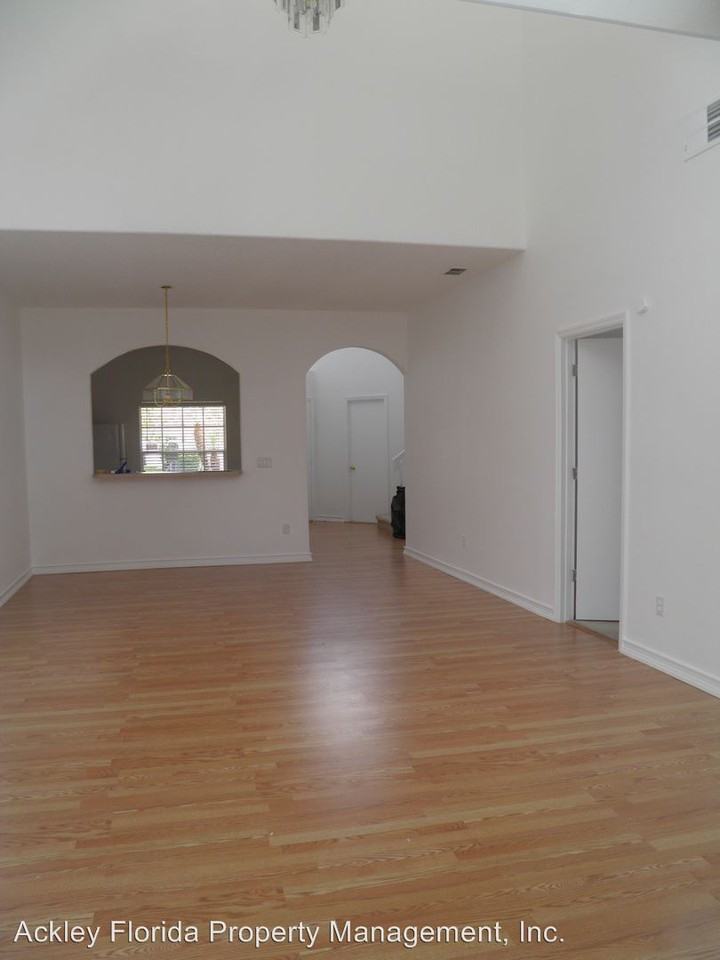 1851 Wedgewood Way - Photo 3 of 12