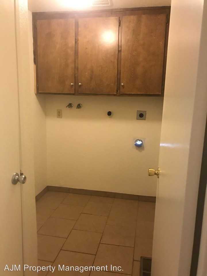 1335 P St - Photo 2 of 8