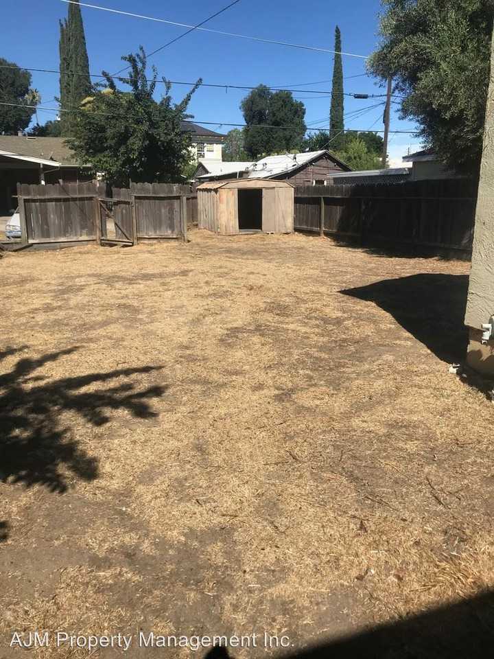 1335 P St - Photo 3 of 8