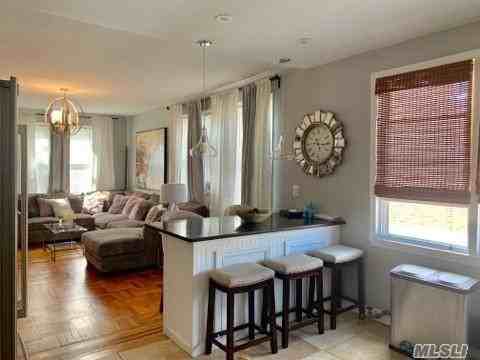 2724 Matthews Ave - Photo 2 of 6