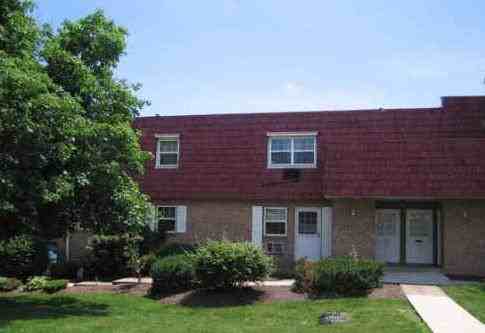 Amity Garden Apartments - Photo 3 of 5