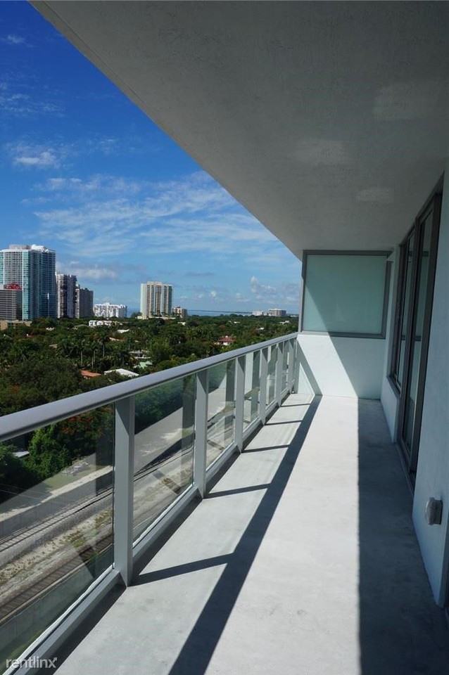 1600 SW 1st Ave - Photo 3 of 11