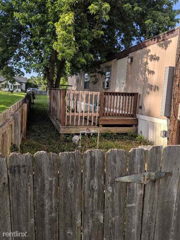 617 South St - Photo 3 of 14