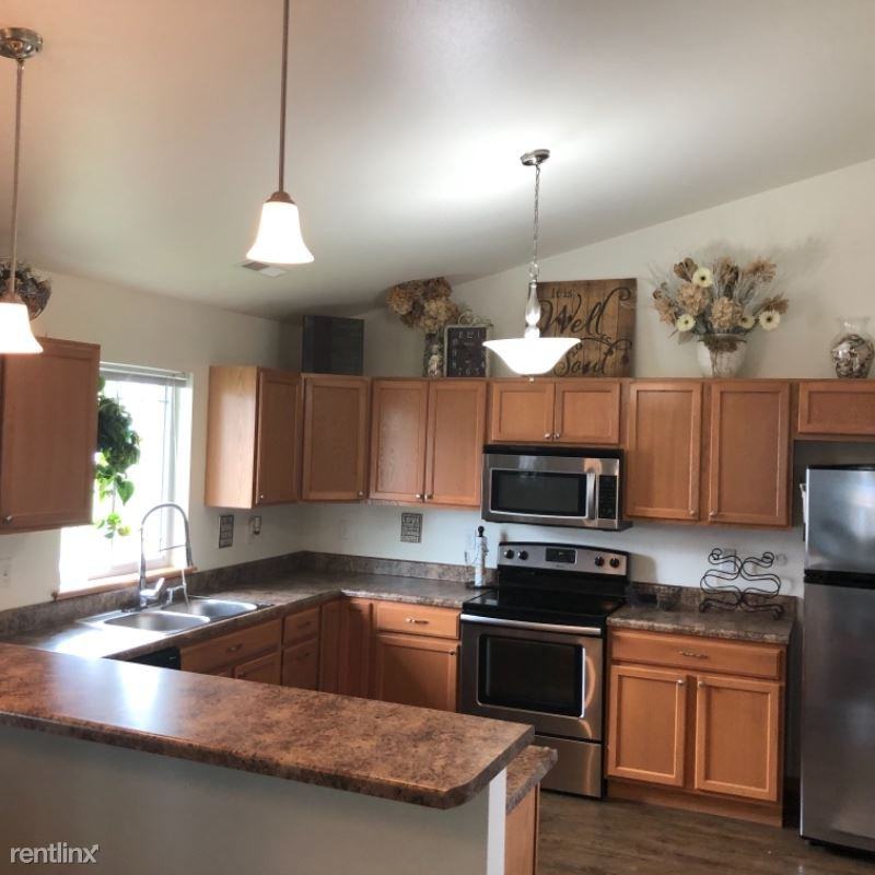 2694 Pinto Ln - Photo 2 of 6