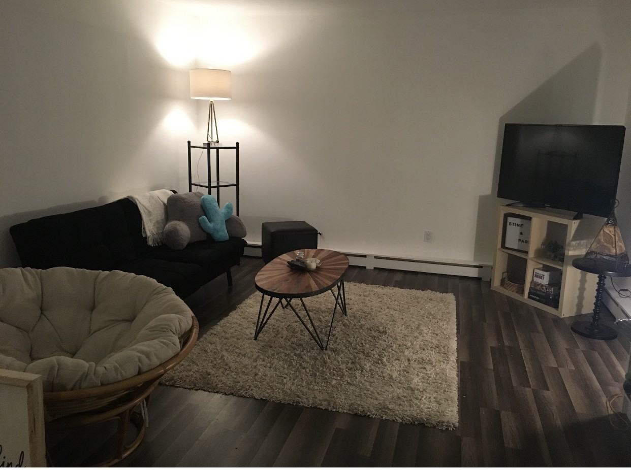 155 Buffalo Ave - Photo 2 of 4