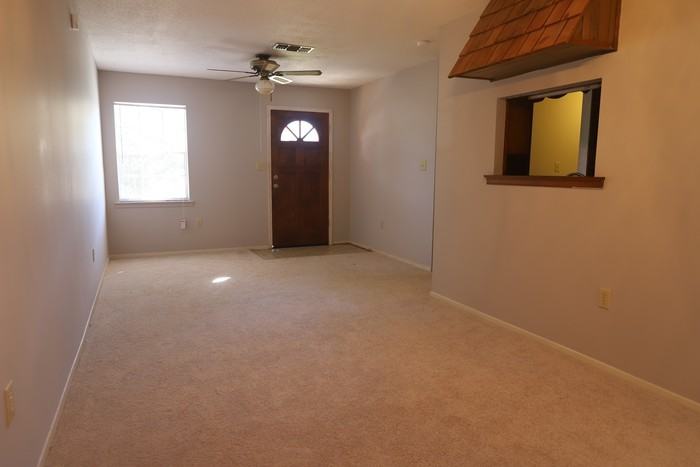 2961 Moorcroft Dr - Photo 2 of 9