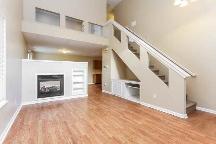 532 Mountain Pine Dr - Photo 3 of 8