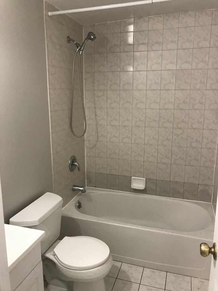 512 M Street NW #B - Photo 6 of 8