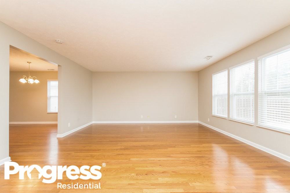 3517 Chandler Cove Way - Photo 3 of 15