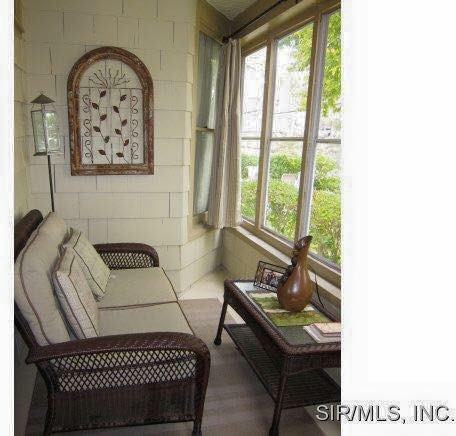 1901 Liberty St - Photo 2 of 17