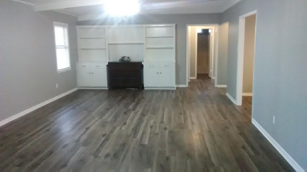 2490 TX-154 - Photo 2 of 13