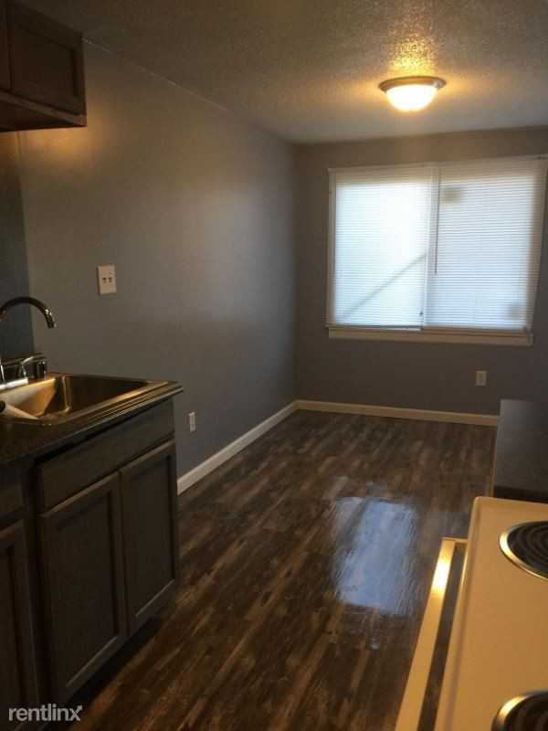 510 London Acres Dr - Photo 3 of 14