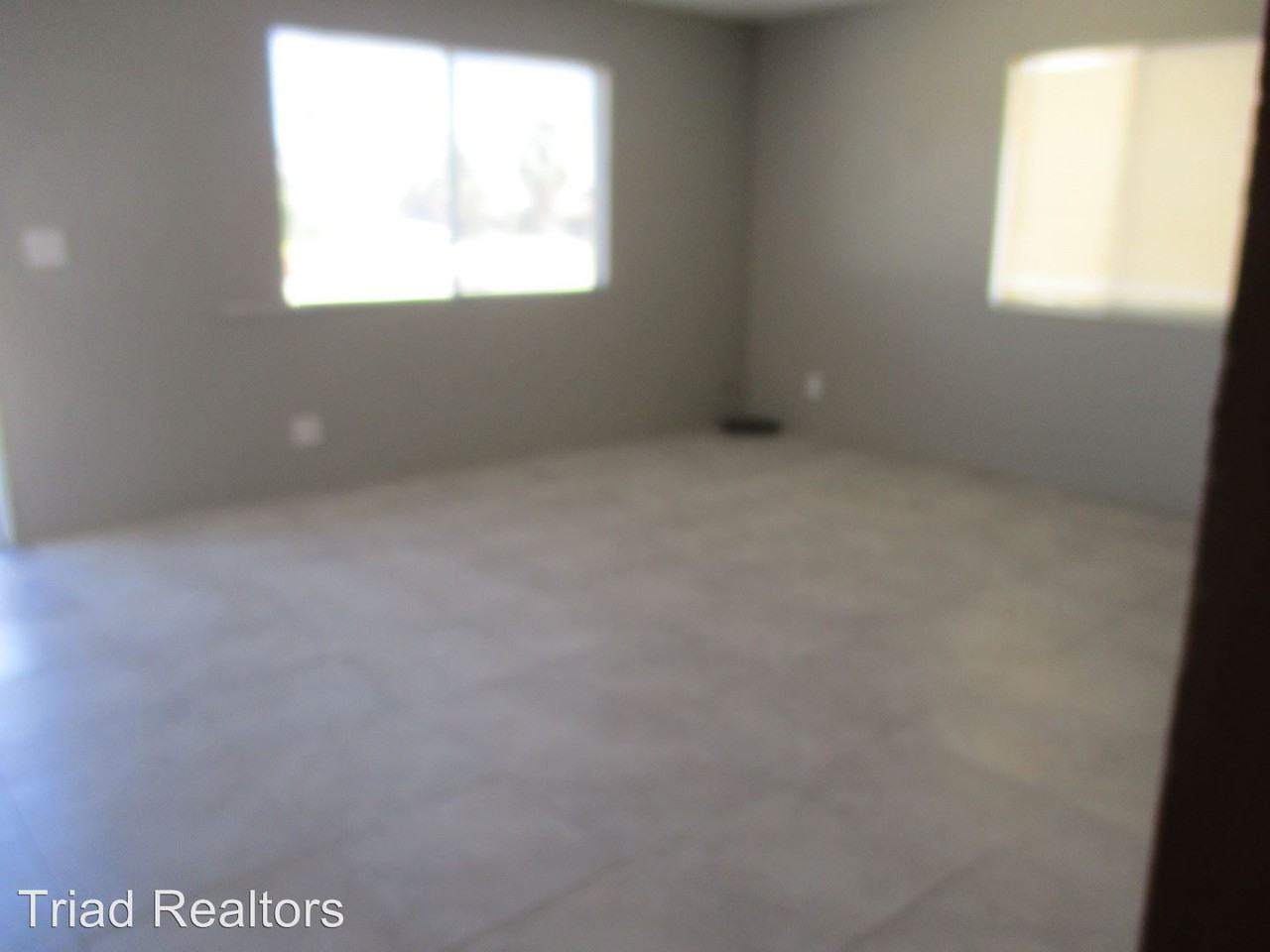 6682/6684 Smoketree Ave - Photo 2 of 8