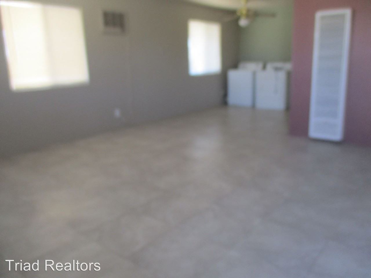 6682/6684 Smoketree Ave - Photo 3 of 8