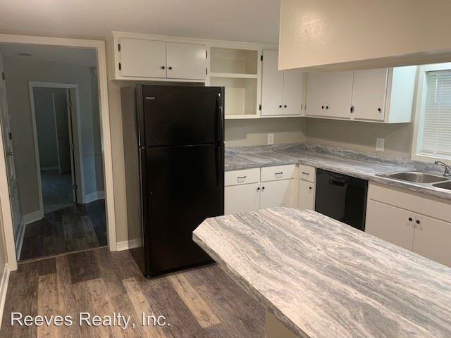 2309 Dickson Ln - Photo 3 of 24