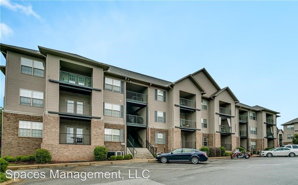 Summit 320 2301 Veterans Memorial Pkwy - Photo 2 of 8