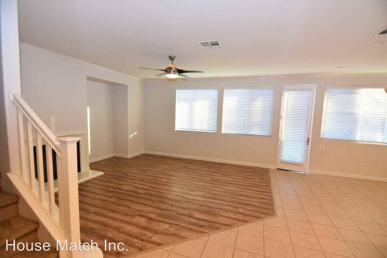 31541 Six Rivers Ct - Photo 3 of 28