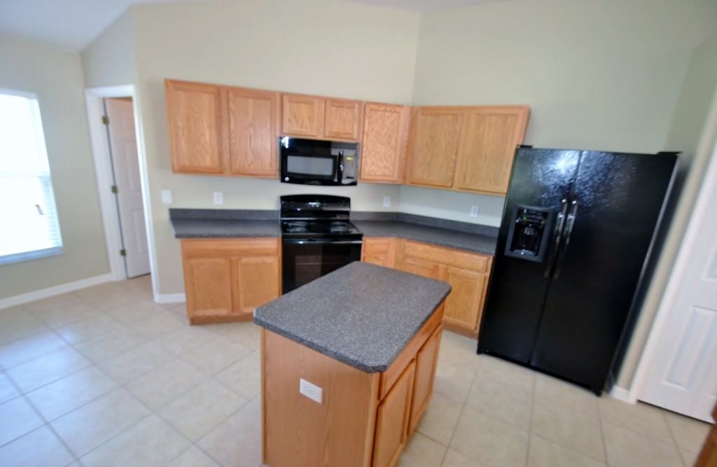 30460 Pga Dr - Photo 2 of 10