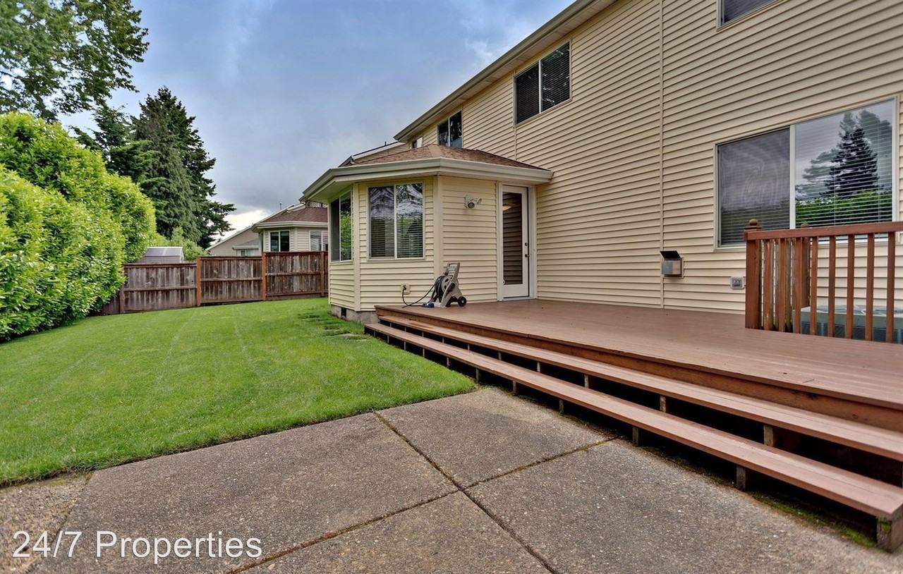 12275 SW Hollow Ln - Photo 2 of 16