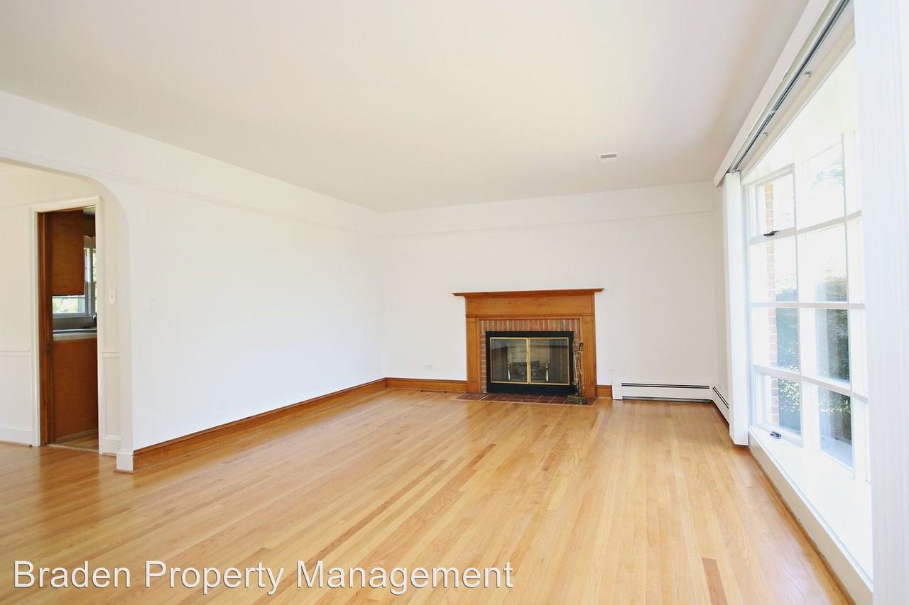 375 Audubon Dr - Photo 3 of 19