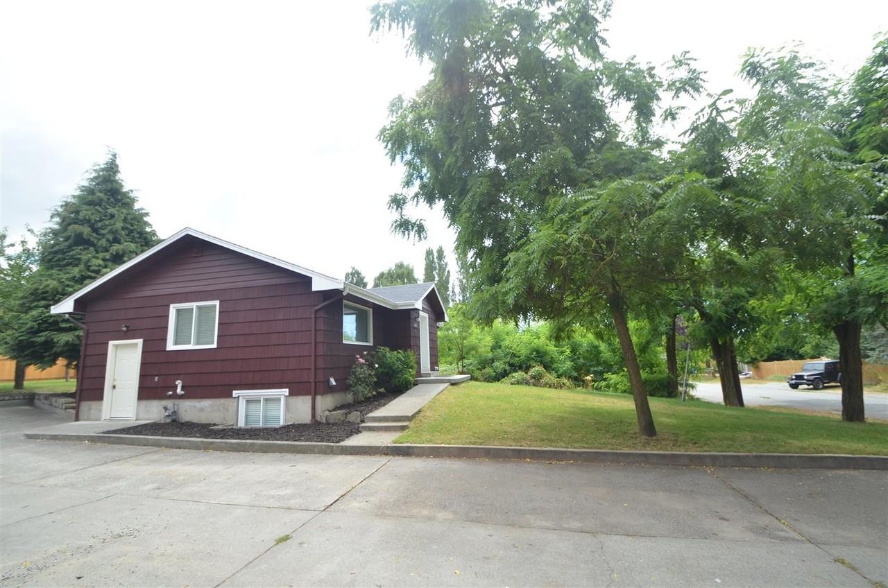 13008 23rd Ave S - Photo 3 of 18