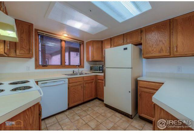 4415 Laguna Pl #101 - Photo 2 of 8