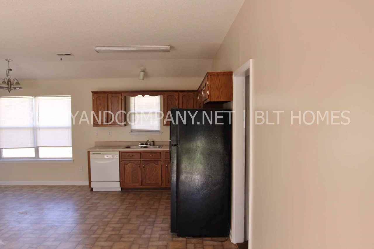 5267 Bucksport Ln - Photo 3 of 12