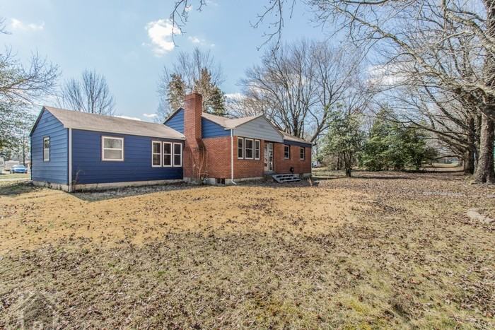 502 W James Blvd - Photo 3 of 49