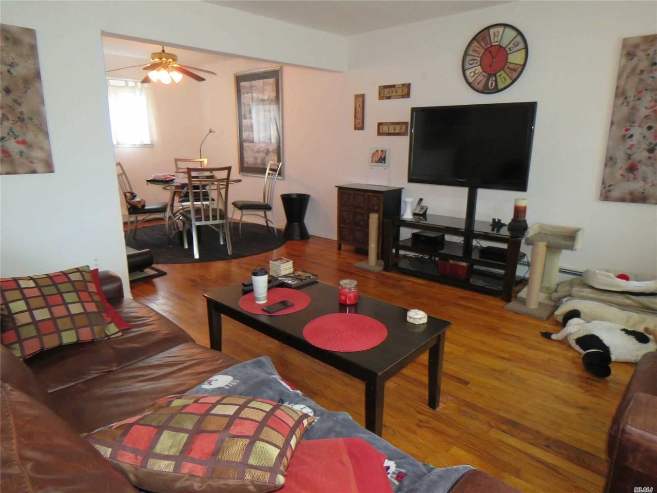 19 Simon St - Photo 3 of 8