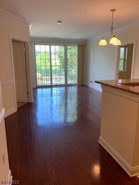 270 Victoria Dr - Photo 2 of 23