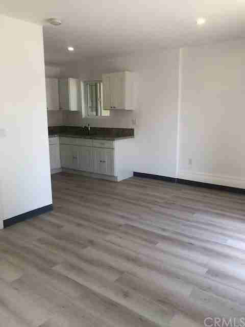 8307 Bardwell Avenue - Photo 2 of 9