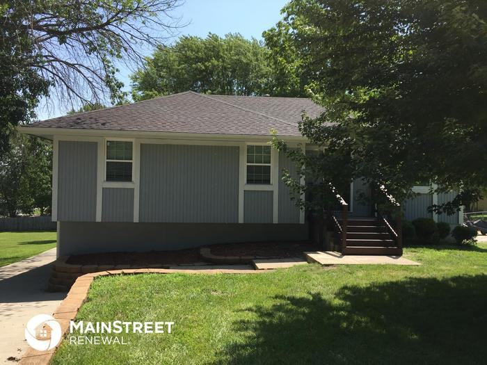 11521 North Mcgee Street - Photo 2 of 14