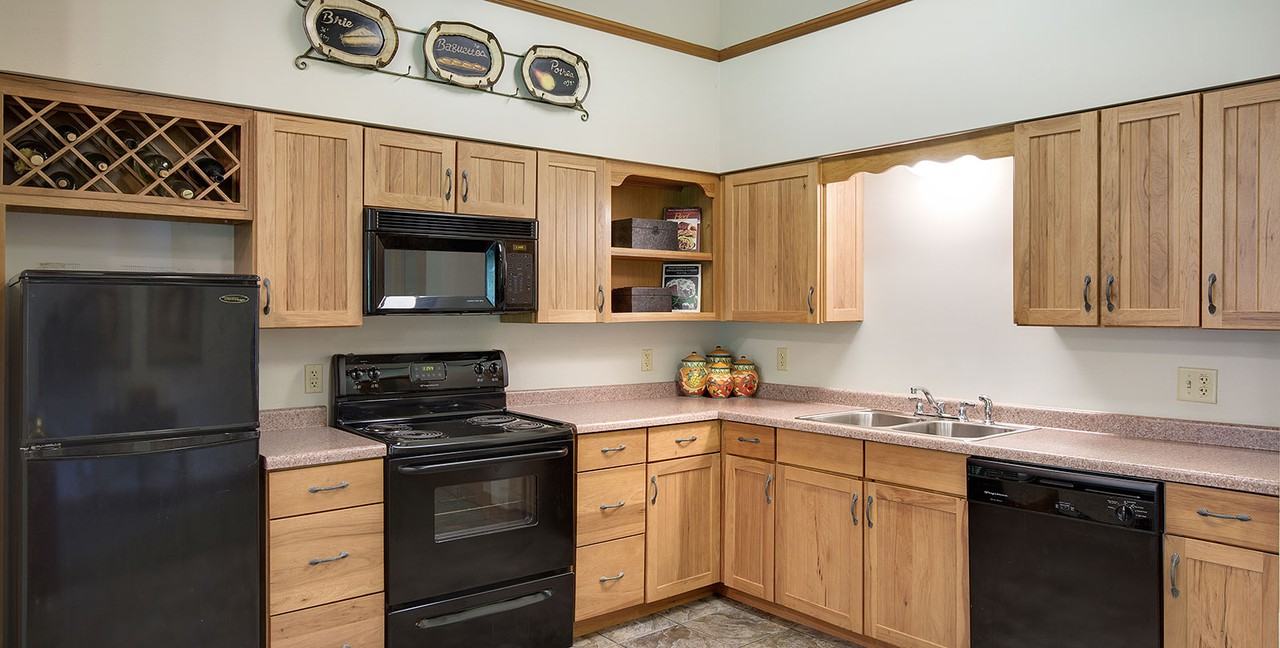 Beach South Apartments - Photo 2 of 14