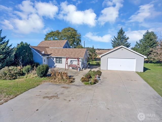 9320 White Oaks Rd - Photo 2 of 10