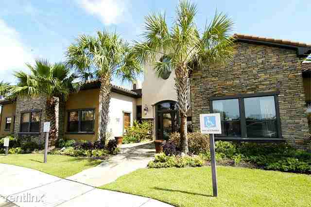 18108 S Park View Dr