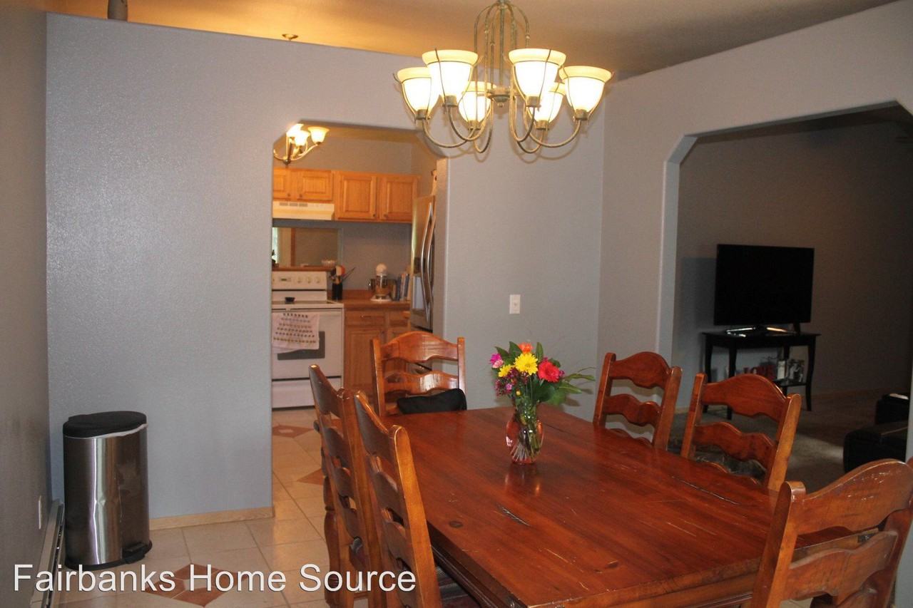2951 Maurice Ave - Photo 3 of 23