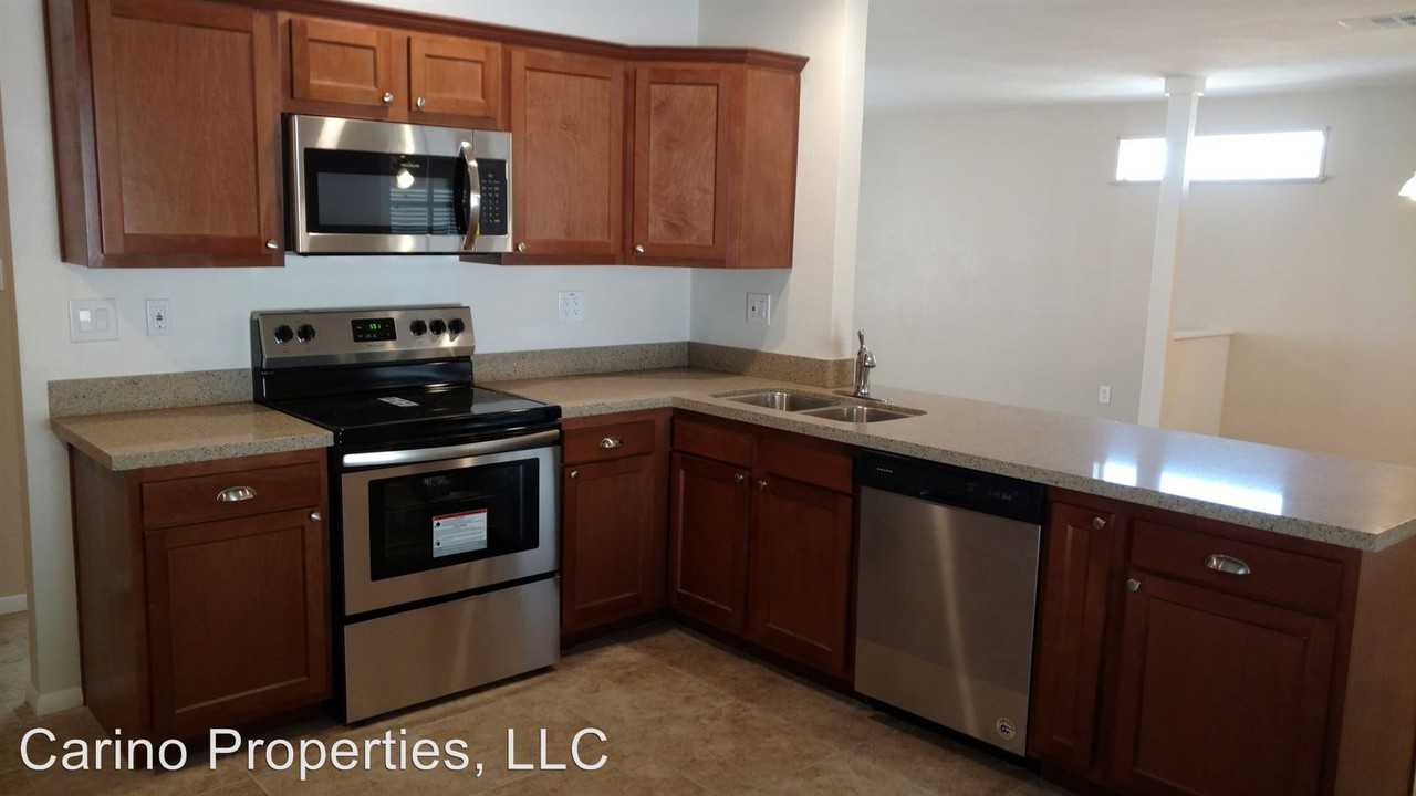 12831 N 38th Way - Photo 2 of 12