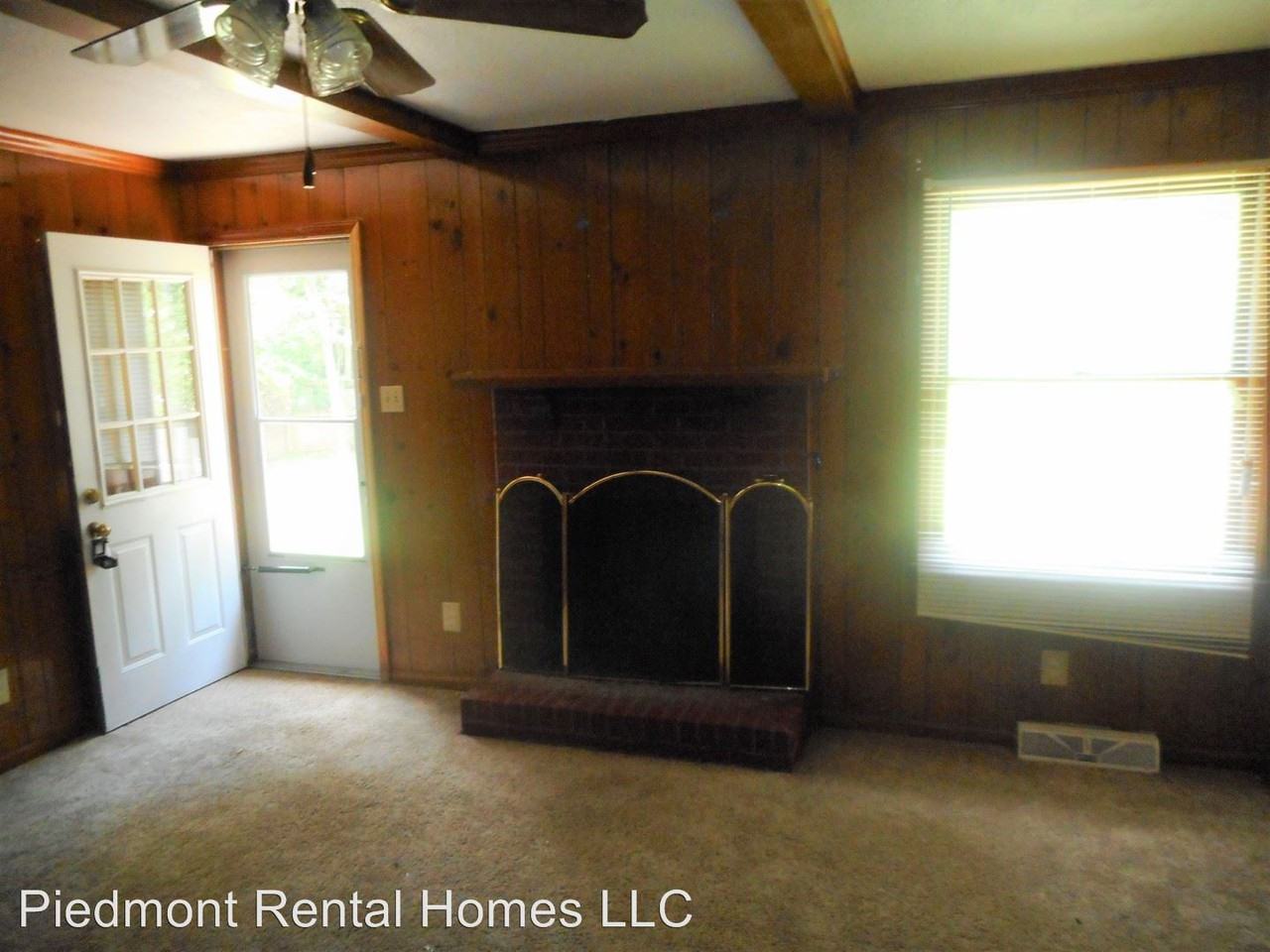 2604 Dumfries Rd - Photo 3 of 4