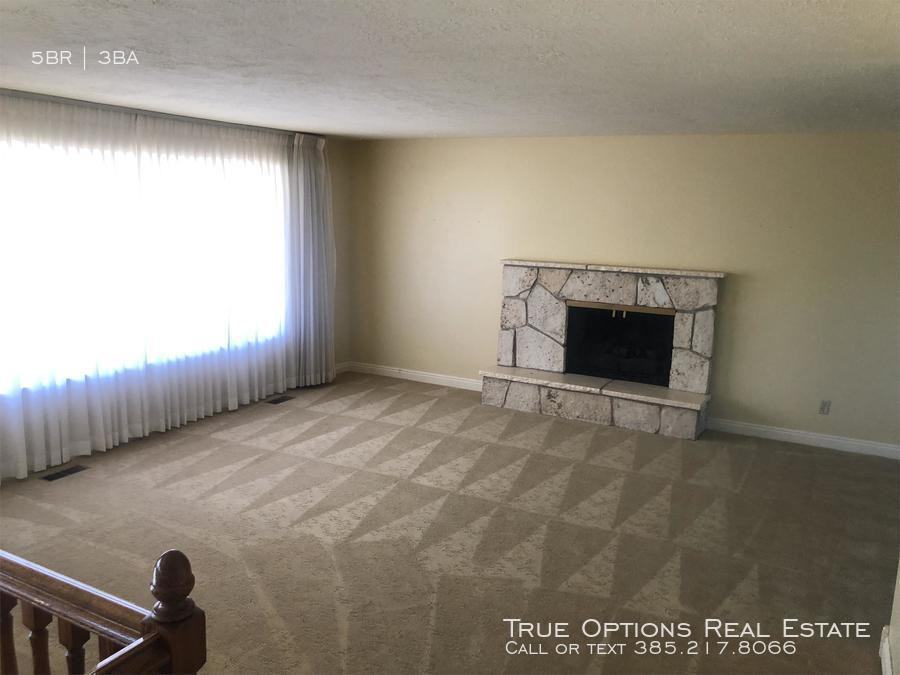 929 N 840 E - Photo 3 of 11